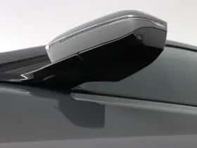 BMW i7 (2023) thumbnail 35