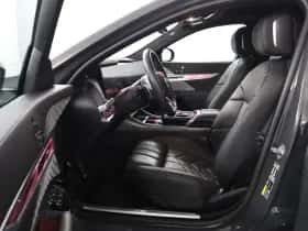 BMW i7 (2023) thumbnail 38