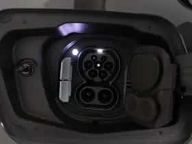 BMW i7 (2023) thumbnail 41