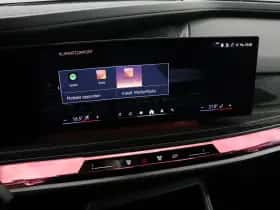 BMW i7 (2023) thumbnail 59