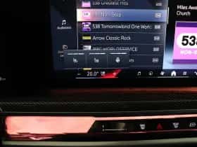BMW i7 (2023) thumbnail 60