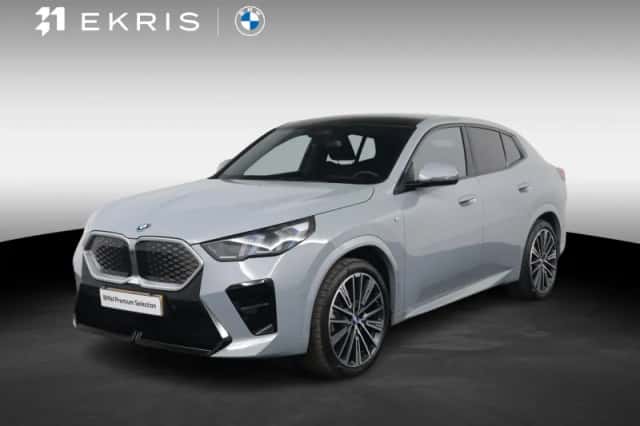 BMW iX2 (2025) thumbnail 1