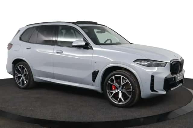 BMW X5 (2025) thumbnail 3