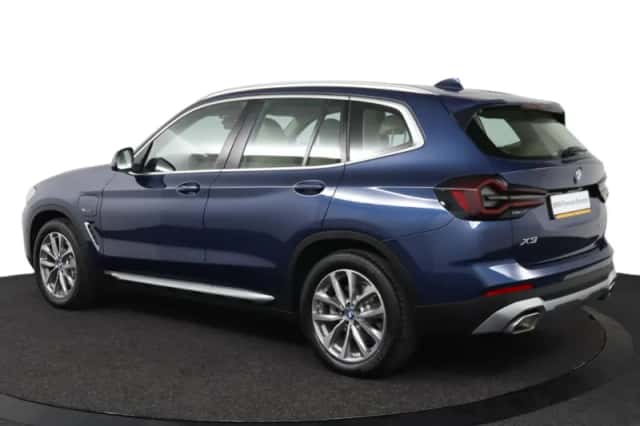 BMW X3 (2022) thumbnail 5