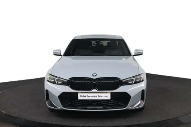 BMW 3-Serie (2024) thumbnail 2