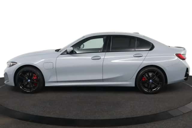 BMW 3-Serie (2024) thumbnail 3