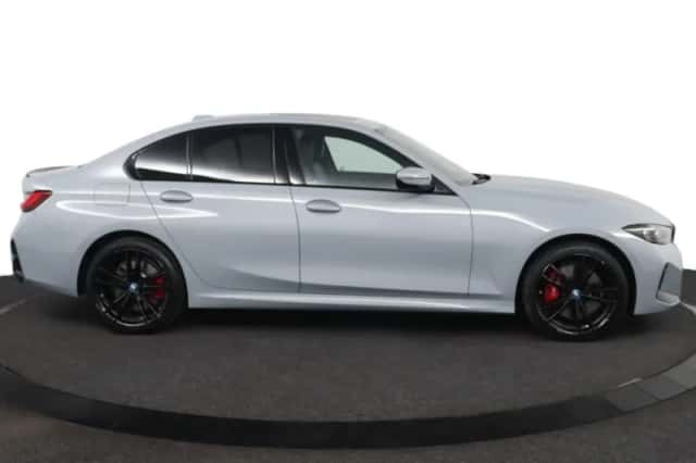 BMW 3-Serie (2024) thumbnail 6