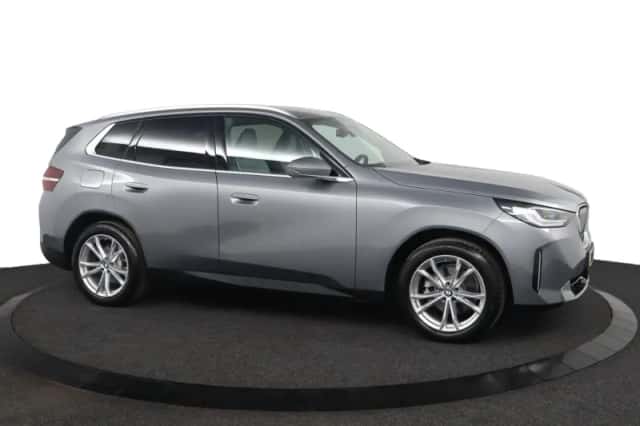 BMW X3 (2025) thumbnail 3