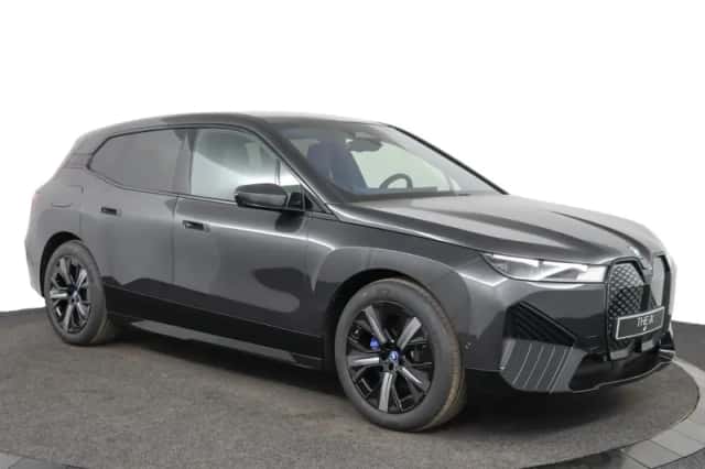 BMW iX (2026) thumbnail 3