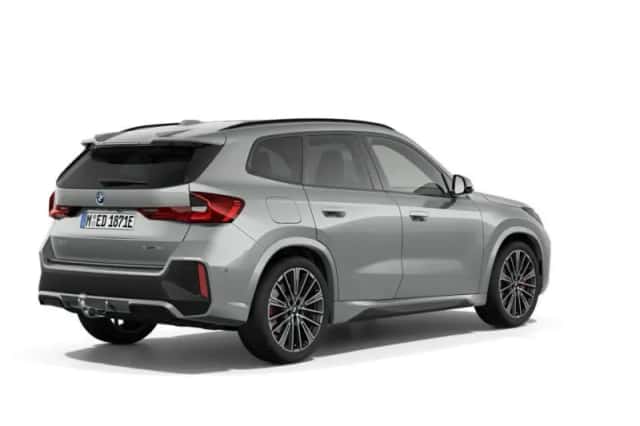 BMW iX1 (2026) thumbnail 2