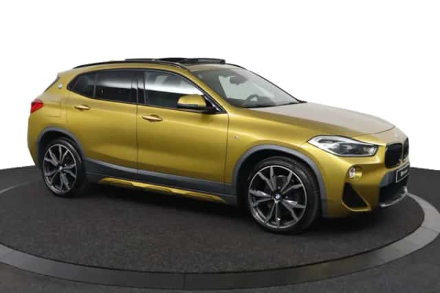 BMW X2 (2018) thumbnail 3
