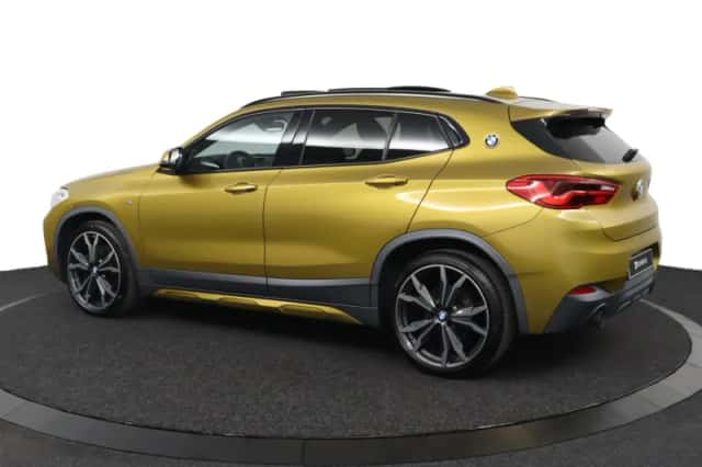 BMW X2 (2018) thumbnail 4