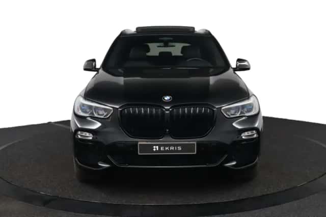 BMW X5 (2020) thumbnail 2