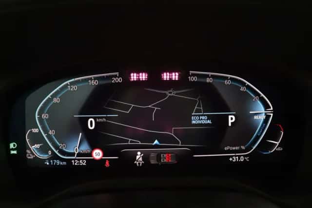 BMW iX3 (2021) thumbnail 5