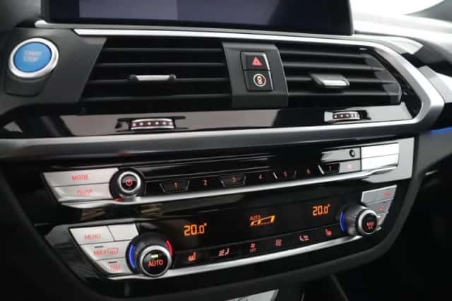 BMW iX3 (2021) thumbnail 6