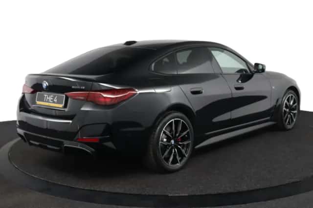 BMW i4 (2026) thumbnail 4