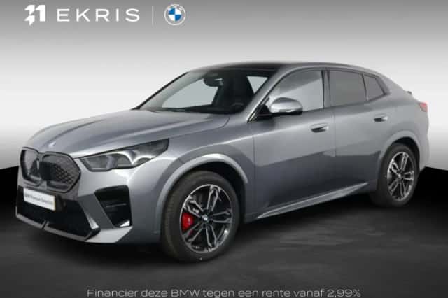 BMW iX2 (2026) thumbnail 1