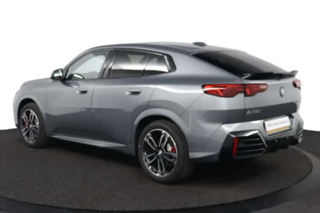 BMW iX2 (2026) thumbnail 6
