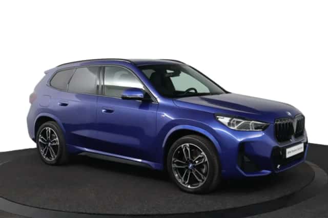 BMW X1 (2023) thumbnail 3