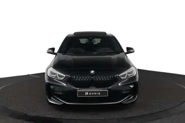 BMW 1-Serie (2024) thumbnail 2