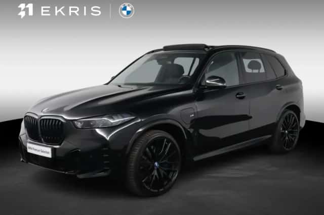 BMW X5 (2023) thumbnail 1