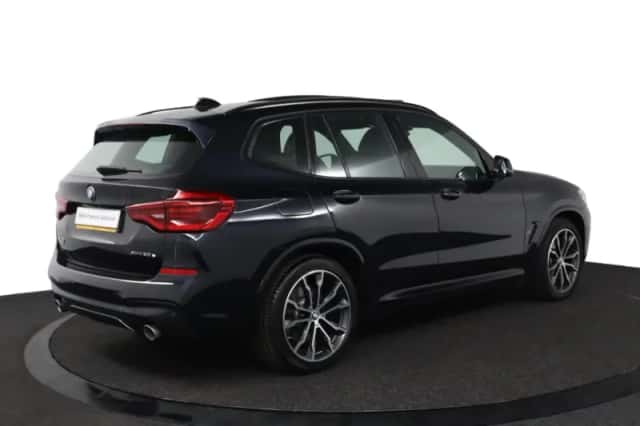 BMW X3 (2021) thumbnail 2