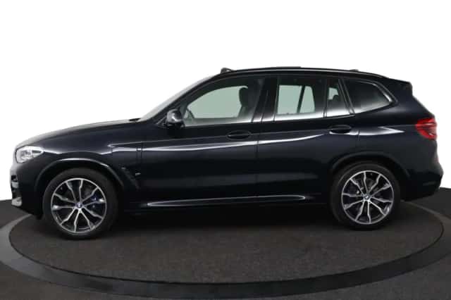 BMW X3 (2021) thumbnail 3