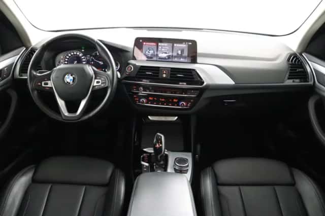 BMW X3 (2018) thumbnail 4