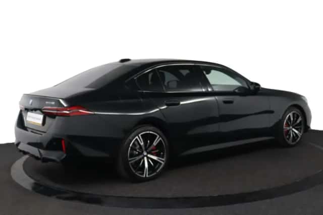 BMW i5 (2026) thumbnail 2
