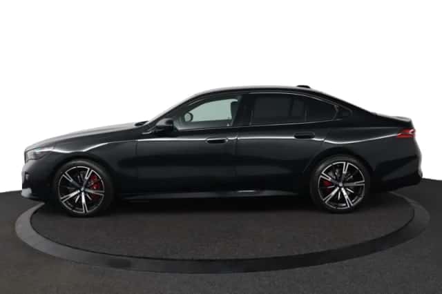 BMW i5 (2026) thumbnail 3