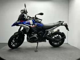 BMW R (2024) thumbnail 2