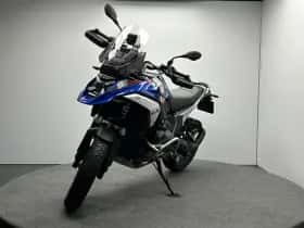BMW R (2024) thumbnail 3