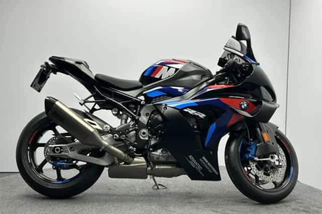 BMW M 1000 RR (2026) thumbnail 2