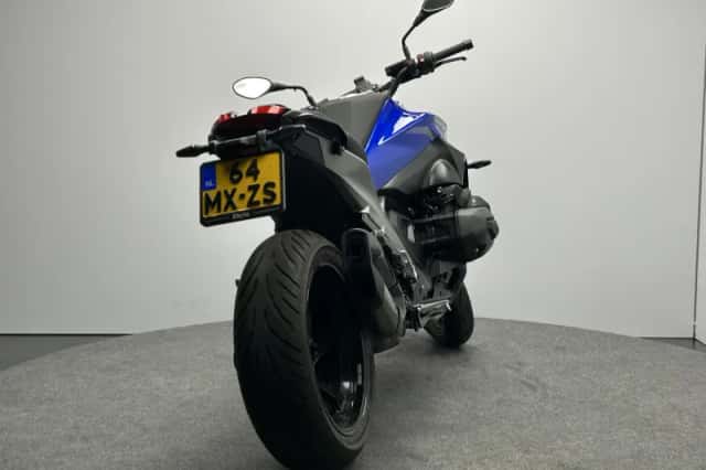 BMW R (2025) thumbnail 6