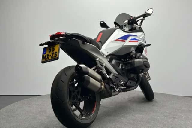 BMW R (2025) thumbnail 3