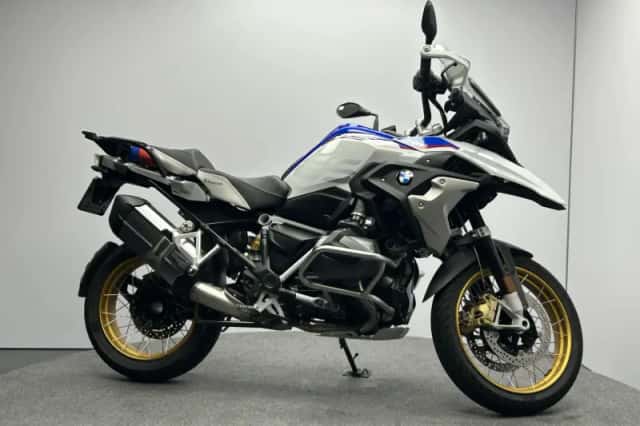 BMW R (2021) thumbnail 2