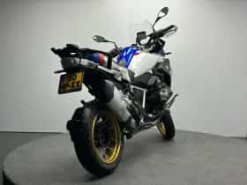 BMW R (2021) thumbnail 4