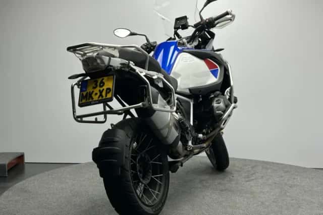 BMW R (2019) thumbnail 4