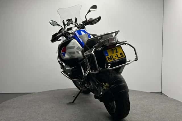 BMW R (2020) thumbnail 6
