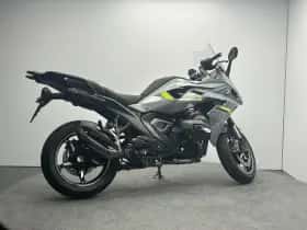 BMW R (2026) thumbnail 3
