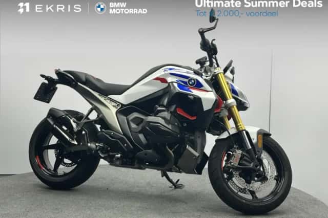 BMW R (2026) thumbnail 1