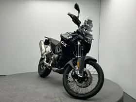 BMW F (2025) thumbnail 3