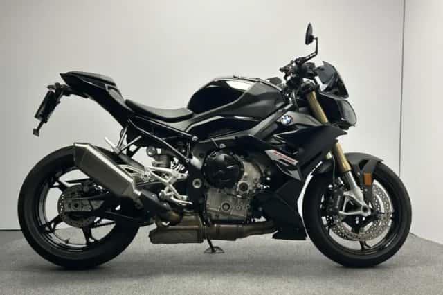 BMW S (2025) thumbnail 5