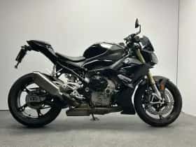 BMW S (2025) thumbnail 5