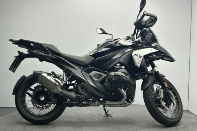 BMW R (2026) thumbnail 2