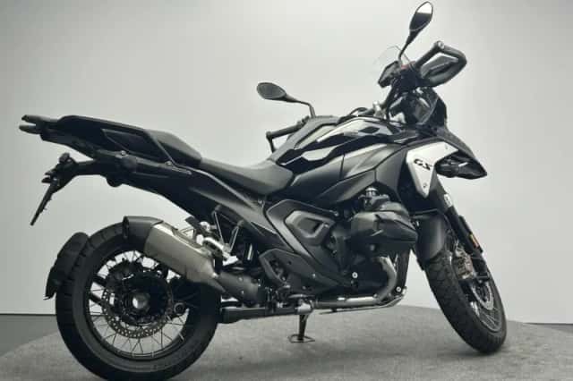 BMW R (2026) thumbnail 3