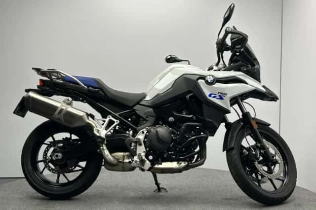 BMW F (2025) thumbnail 2