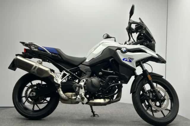 BMW F (2025) thumbnail 3