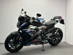 BMW M (2024) thumbnail 2