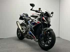 BMW M (2024) thumbnail 4